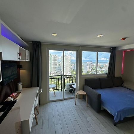 Modern & Comfy Studio - Steps From Ayala Mall, Cebu City Eksteriør bilde
