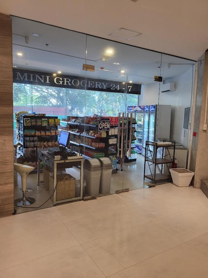 Modern & Comfy Studio - Steps From Ayala Mall, Cebu City Eksteriør bilde