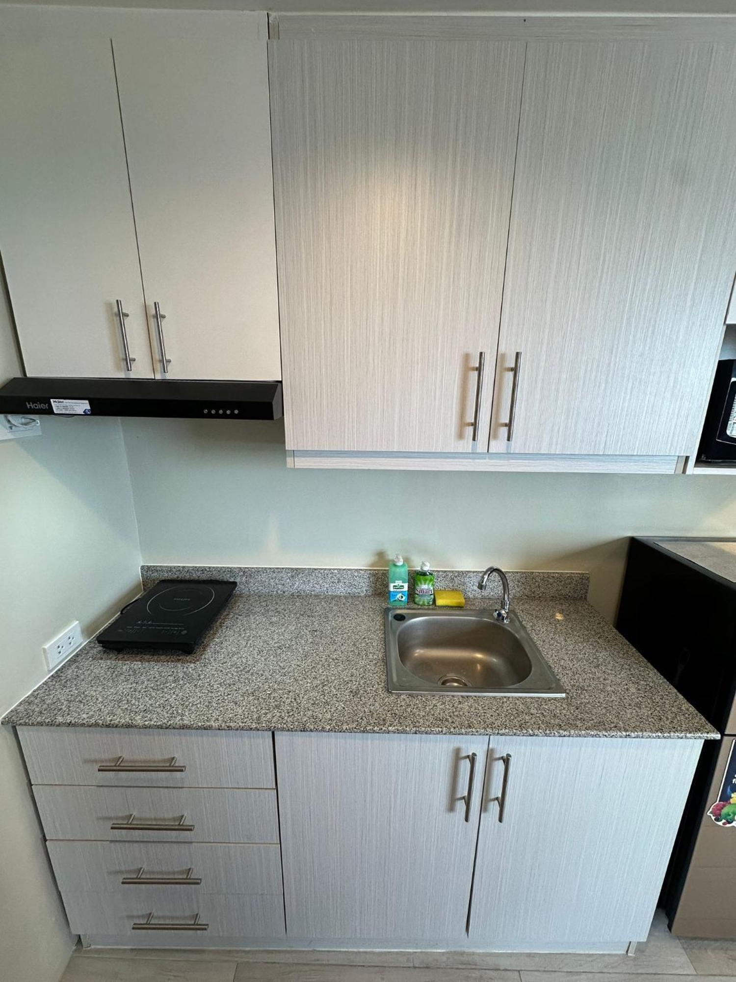 Modern & Comfy Studio - Steps From Ayala Mall, Cebu City Eksteriør bilde