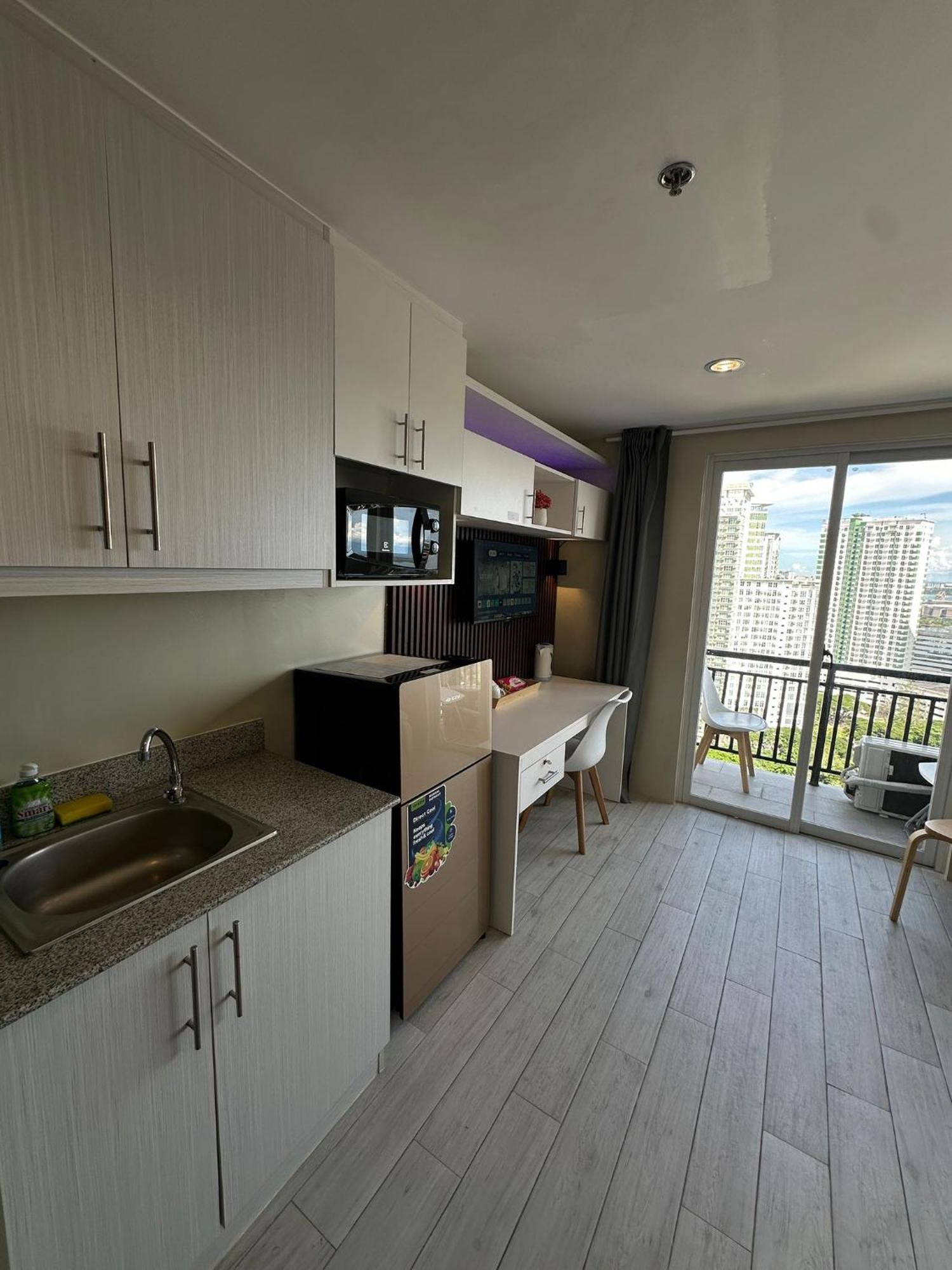 Modern & Comfy Studio - Steps From Ayala Mall, Cebu City Eksteriør bilde